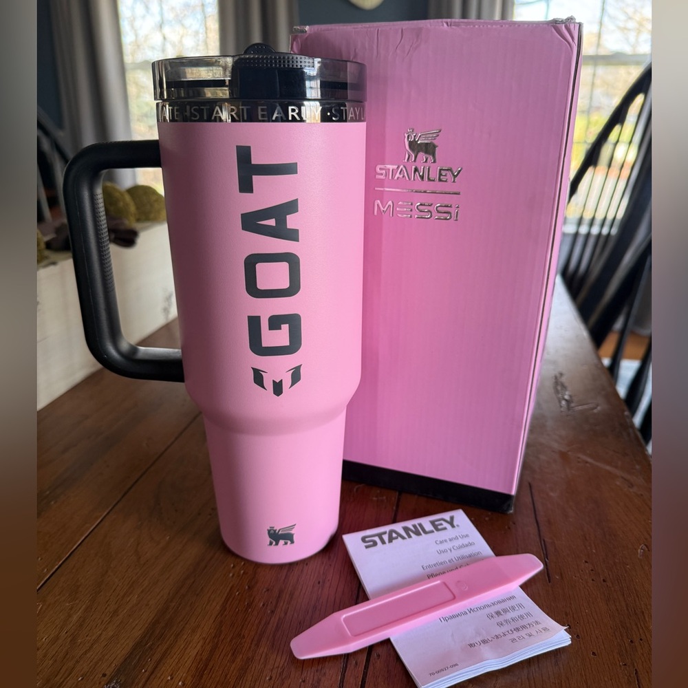 Stanley x MESSI 40oz Quencher